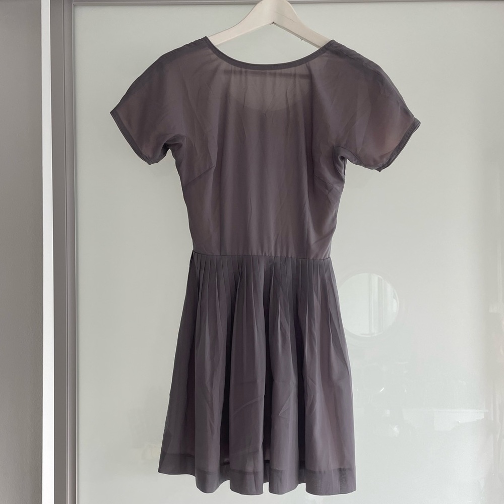 EUC L'ecole des Femmes Women’s Grey & Blush Short Sleeved Dress Size 0